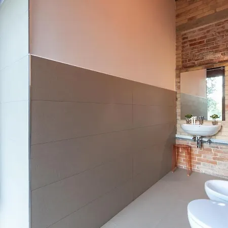 I Lauri 12, Emma וילה *