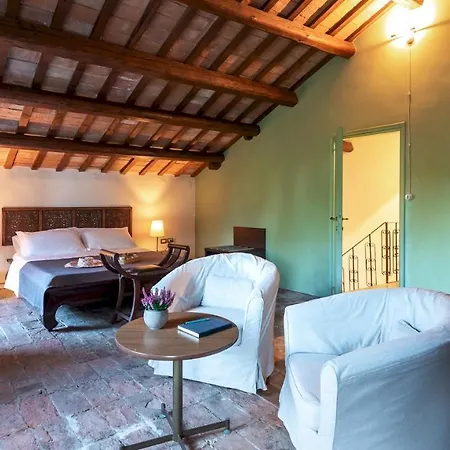Villa I Lauri 12, Emma