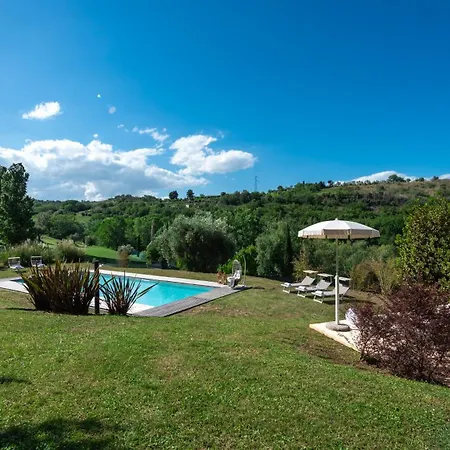 וילה I Lauri 12, Emma Montefiore dellʼAso